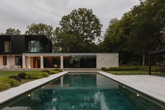 Weavers - Seer Green House / Des Ewing Architects - Image 6 of 16