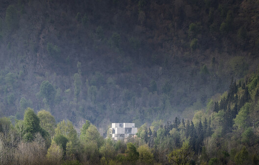 Double Side House / bood design bureau - Exterior Photography, Forest