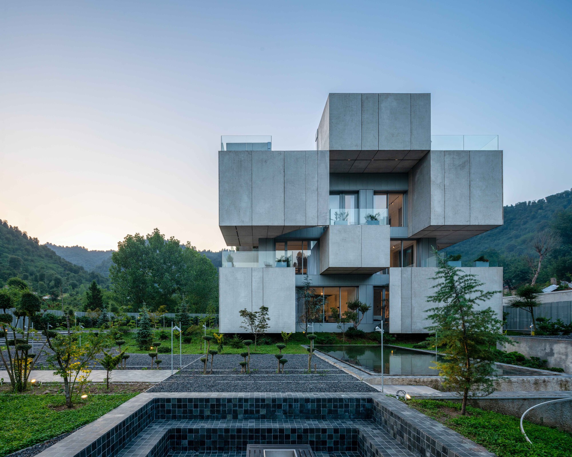 Two Side House Gallery of Double Side House / bood design bureau - 8