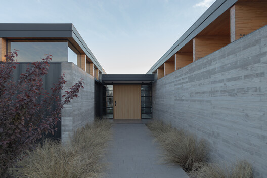 FA House / A4estudio FA House / A4estudio - Fotografía exterior, Concreto