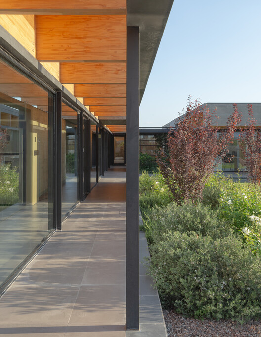 FA House / A4estudio FA House / A4estudio - Fotografía exterior, Patio interior