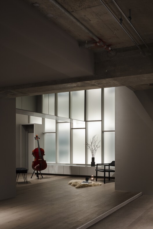 Room 1101 / FORM / Kouichi Kimura Architects - Interior Photography, Wood, Lighting, Chair
