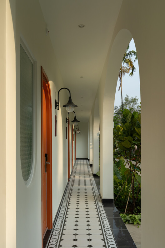 Sadec Garden Hotel / PAU Architects Sadec Garden Hotel / PAU Architects - Interior Photography, Arch, Arcade