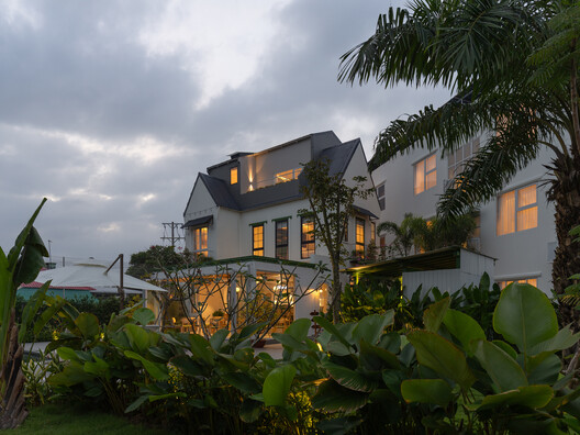 Sadec Garden Hotel / PAU Architects Sadec Garden Hotel / PAU Architects - Exterior Photography, Garden