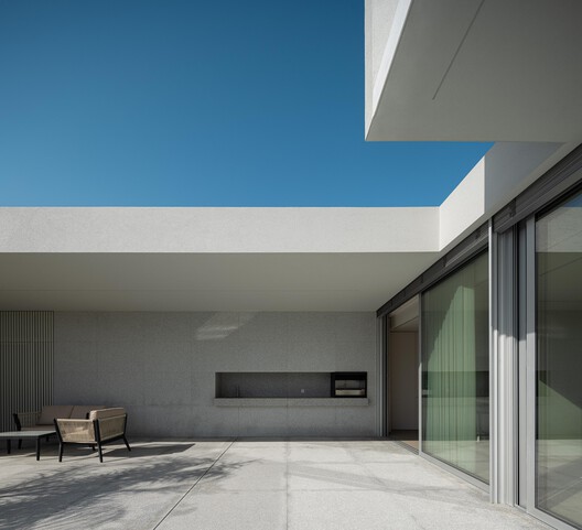 Casa Branca Minimalista  / Arquitetura.501 - Imagem 12 de 38