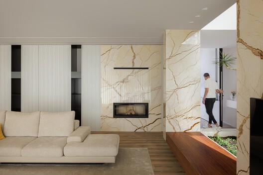 Casa Branca Minimalista  / Arquitetura.501 - Fotografia de Interiores, Sala de Estar, Madeira, Cadeira