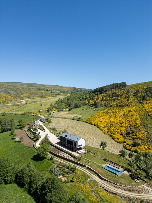 Refugio de Montaña TerraSense / Atelier DRK - Imagen 13 de 48