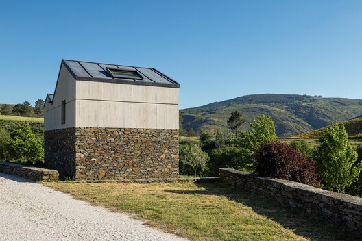 Casa Refugio TerraSense Mountain / Atelier DRK Casa Refugio TerraSense Mountain / Atelier DRK - Imagen 19 de 48