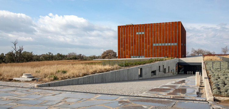 When Do Buildings Begin to Matter? Rethinking Heritage in Local Time - Image 5 of 11