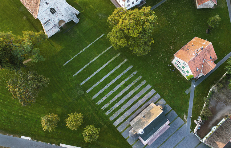 When Do Buildings Begin to Matter? Rethinking Heritage in Local Time - Image 6 of 11