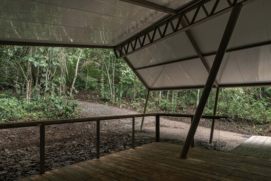 Refuge in the Rainforest - Tour Guide Training Center / Héctor Ayarza + Estudio Garúa Refuge in the Rainforest - Tour Guide Training Center / Héctor Ayarza + Estudio Garúa - Image 16 of 26