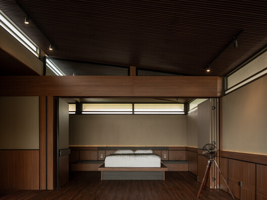 Rumah Tahu House / suatudio - Interior Photography, Bedroom, Wood, Lighting, Glass, Beam