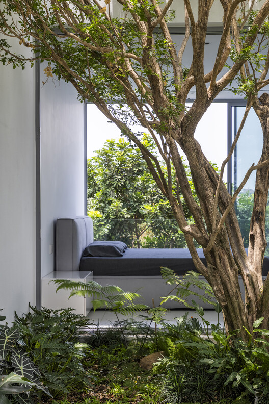 F10 House / 23o5Studio - Image 15 of 34