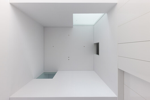 F10 House / 23o5Studio - Image 21 of 34