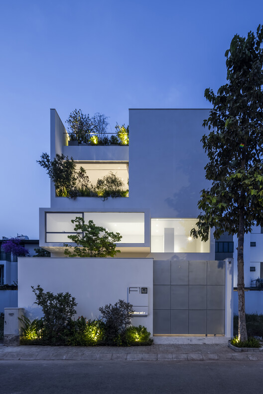 F10 House / 23o5Studio - Exterior Photography