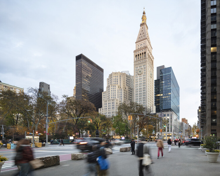 Dispatched: Architecture of the American Post Office and the Privatization of Civic Space - Featured Image
