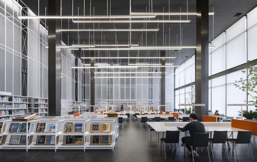 Heritage in Motion: Bangkok’s Buildings That Continue to Become - Image 14 of 22