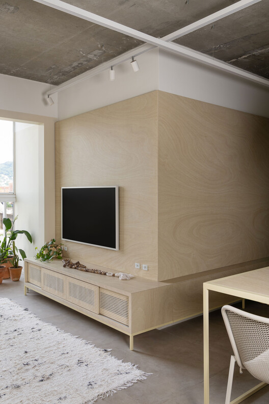 Apartamento Mari 402 / Térreo Arquitetos - Fotografia de Interiores, Madeira, Iluminação
