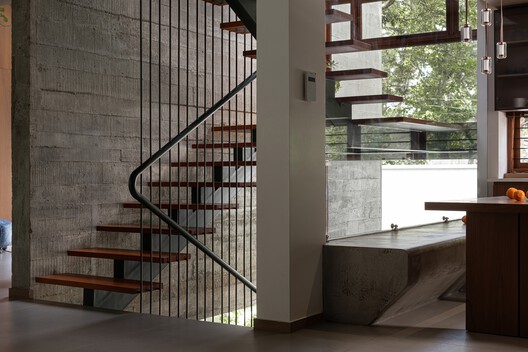 Vault House / Encasa Archstudio - Interior Photography, Stairs, Handrail