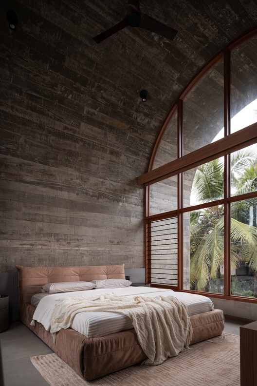 Vault House / Encasa Archstudio - Interior Photography, Bedroom, Bed, Wood, Lighting