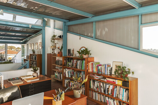 Residencia RAJ / Ricardo Gusmão Arquitetos Residencia RAJ / Ricardo Gusmão Arquitetos - Fotografía interior, Fijación Vigas, Vidrio