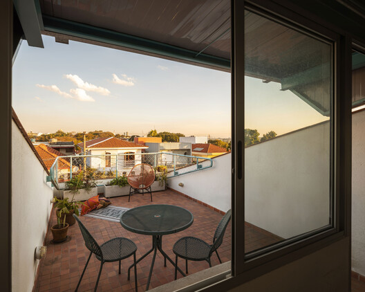 Residencia RAJ / Ricardo Gusmão Arquitetos Residencia RAJ / Ricardo Gusmão Arquitetos - Fotografía interior, Balcón