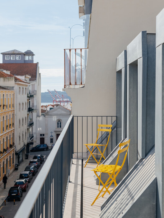 Edifício Belavista à Lapa 76 / ALA.rquitectos - Fotografia de Exterior, Balcão, Corrimão
