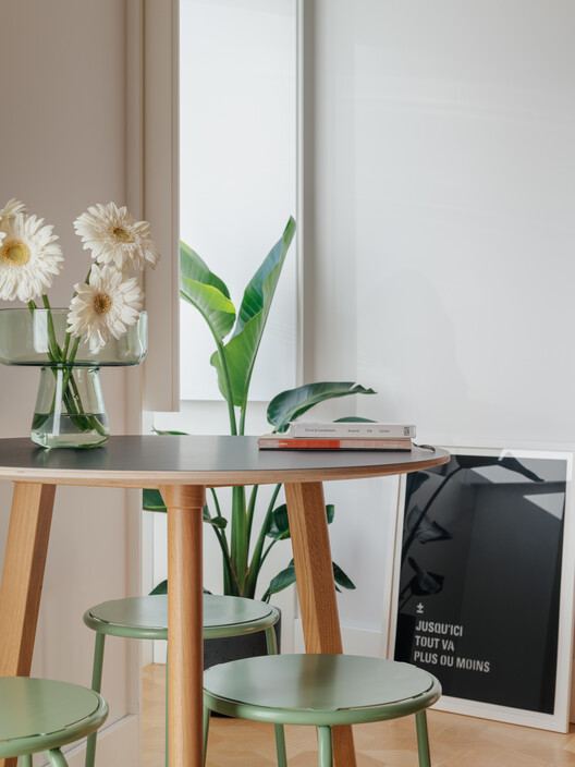 Edifício Belavista à Lapa 76 / ALA.rquitectos - Fotografia de Interiores, Mesa, Cadeira