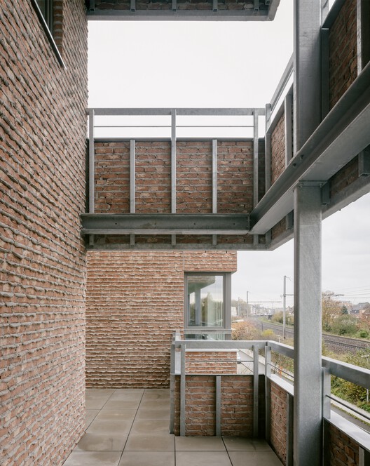 Urban Infill Project for Social Housing / MAKER architecten - Exterior Photography