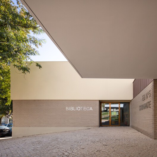 Escola Básica nº5 de Camarate / UMA Collective - Imagem 26 de 35