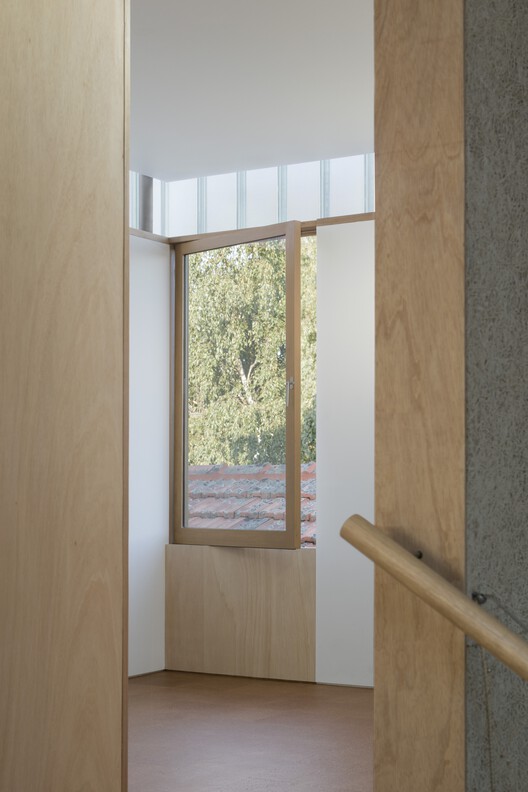 A Light Addition / Office MI—JI - Interior Photography, Wood