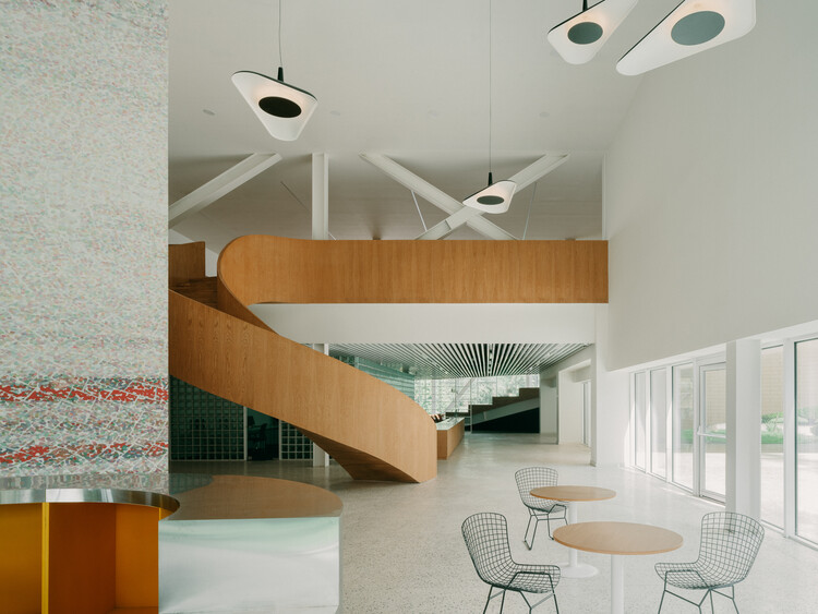 兹维亚德·加姆萨胡尔季阿总统中心 / Tsanava + Maisuradze + T-architects - 室内图