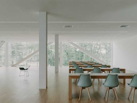 Zviad Gamsakhurdia Presidential Center / Tsanava + Maisuradze + T-architects Zviad Gamsakhurdia Presidential Center / Tsanava + Maisuradze + T-architects - Interior Photography, Dining room, Wood