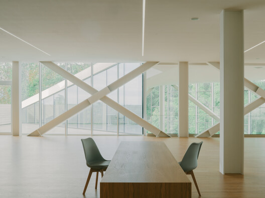 Zviad Gamsakhurdia Presidential Center / Tsanava + Maisuradze + T-architects Zviad Gamsakhurdia Presidential Center / Tsanava + Maisuradze + T-architects - Interior Photography, Stairs, Wood