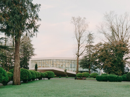 Zviad Gamsakhurdia Presidential Center / Tsanava + Maisuradze + T-architects