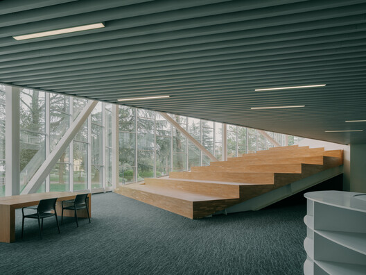 Zviad Gamsakhurdia Presidential Center / Tsanava + Maisuradze + T-architects Zviad Gamsakhurdia Presidential Center / Tsanava + Maisuradze + T-architects - Interior Photography, Stairs, Wood