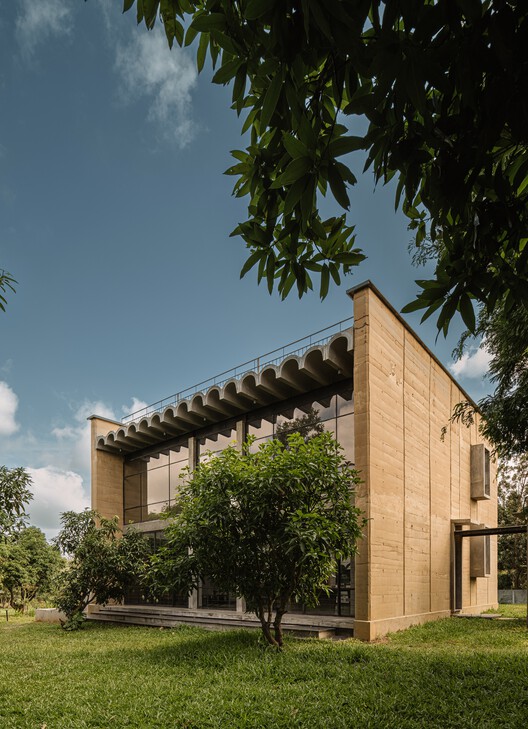 The Matchbox House / STAPATI - Exterior Photography, Wood