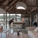 Casa Chave / Lezaeta Lavanchy + Esteban Arteaga - Fotografía interior, Casas, Fijación Vigas, Sillas