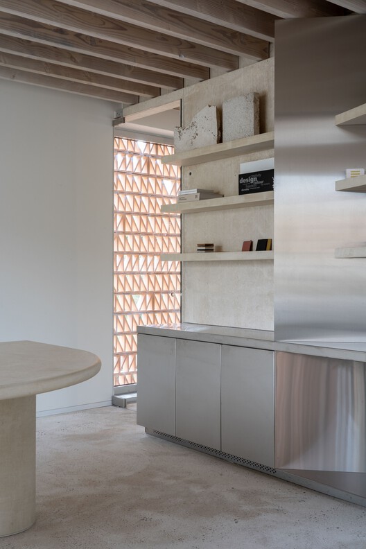 Zwarte Fles Residence / Vi.architectuur.atelier - Interior Photography, Kitchen