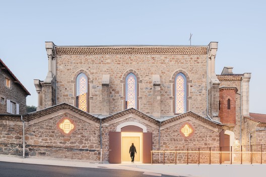 La Chapelle Renovation / PWA + AUMMA - Exterior Photography