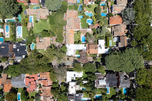 Casa HN / Agustín Mendiondo + Franco Riccheri - Imagen 13 de 23