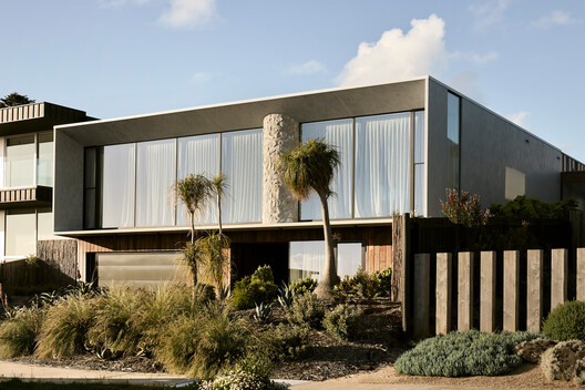 Coastal House / Splinter Society Coastal House / Splinter Society - Image 1 of 9