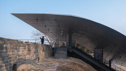 荆州城墙考古遗址展示馆 / 青微舍工作室