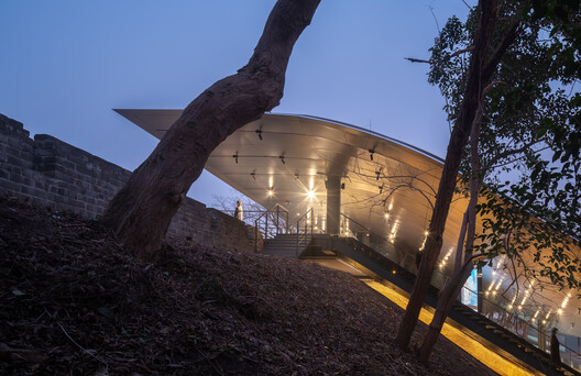 Jingzhou City Wall Archaeological Site Exhibition Pavilion / Qing Studio - Image 15 of 42