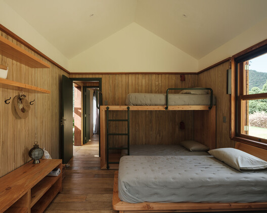 Sagarana House / Estúdio HAA! Sagarana House / Estúdio HAA! - Interior Photography, Bedroom, Wood, Bed