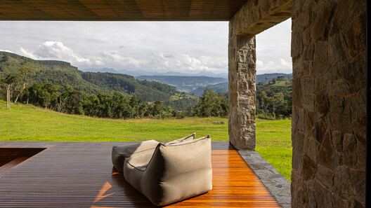 Casa Entre Acantilados / Marchetti Bonetti+ Casa Entre Acantilados / Marchetti Bonetti+ - Imagen 7 de 22