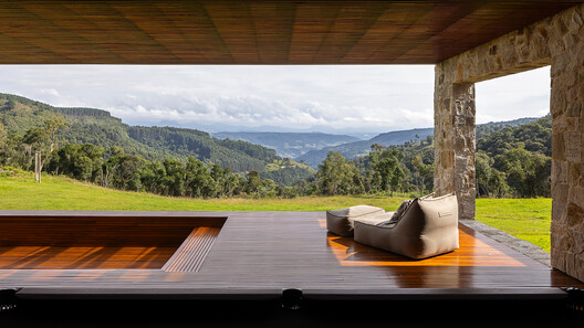 Casa Entre Acantilados / Marchetti Bonetti+ Casa Entre Acantilados / Marchetti Bonetti+ - Fotografía interior, Sala de estar, Madera, Terraza
