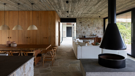 Casa Entre Acantilados / Marchetti Bonetti+ Casa Entre Acantilados / Marchetti Bonetti+ - Fotografía interior, Madera, Fijación Vigas