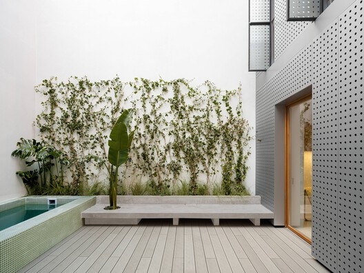 Between Materials and Memory: Three Madrid Architecture Practices on Heritage Rehabilitation - Image 8 of 27