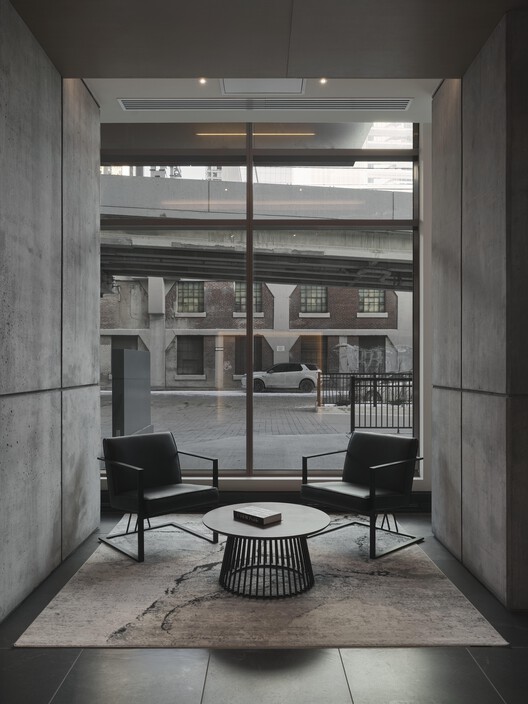 900 Saint-Jacques / Chevalier Morales Architectes 900 Saint-Jacques / Chevalier Morales Architectes - Interior Photography, Chair